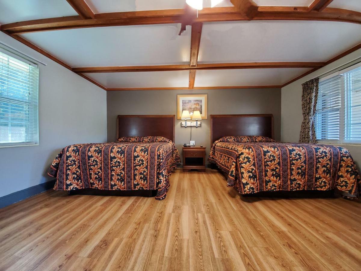 High Springs Country Inn Екстер'єр фото